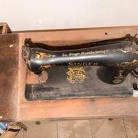 Antica macchina da cucire singer del 1930