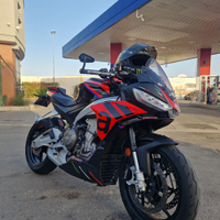 Aprilia tuono 660 factory