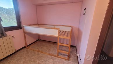 letto ikea kura