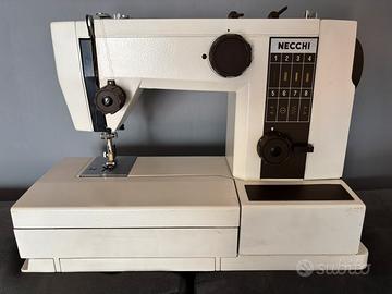 Macchina da cucire Necchi 568 val. e acc.