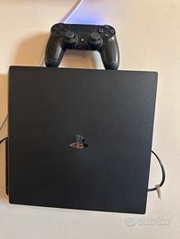 PLAYSTATION 4 SLIM