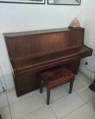 pianoforte acustico a parete 