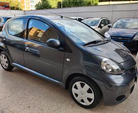 Toyota Aygo 1.0 Benzina 5 porte 2010