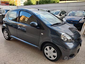 Toyota Aygo 1.0 Benzina 5 porte 2010