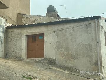 Magazzino zona piazza