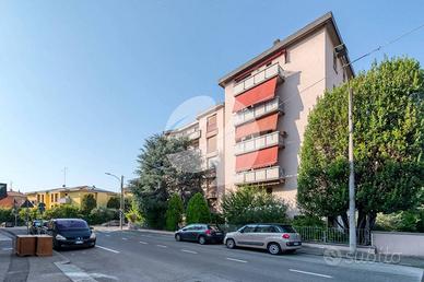 Appartamento di 109 m² con 4 locali e box auto a B