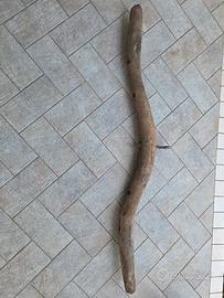 Antica bure di aratro in legno