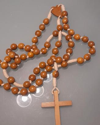 Rosario da parete in legno