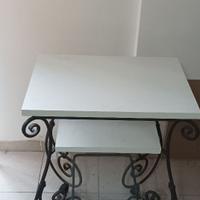 Tavolino con ruote in ferro battuto