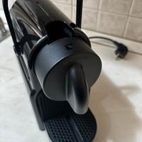 Nespresso Inissia Macchina Caffè Espresso nera