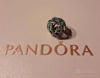 Charm opework galassia Pandora