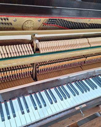 pianoforte verticale OFFBERG