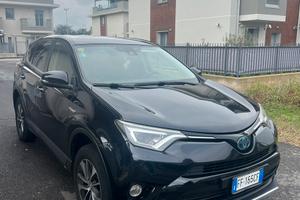 Toyota RAV4 Hybrid 2016