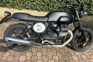Guzzi V7 II stone 2015