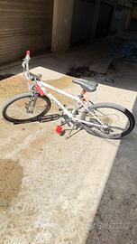 Mountain bike b’twin diametro ruota 24