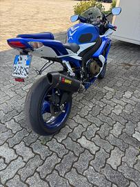 Suzuki gsxr 750