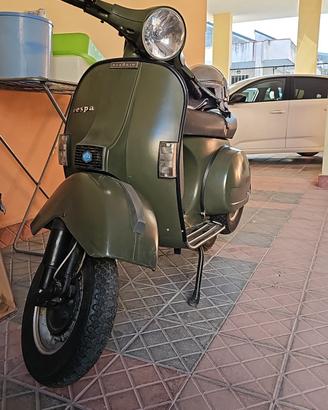 Vespa P200e 