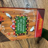 Libro tutti hanno dei segreti a Natale Stevenson