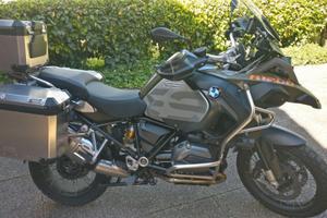 BMW R 1200 GS ADVENTURE LC (Verde Oliva Satinato)