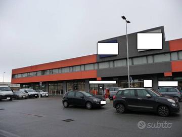 Immobile in asta di 4625 m² con 1 locale a Caselle