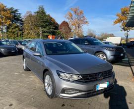 VOLKSWAGEN Passat Variant 2.0 TDI SCR EVO DSG Bu