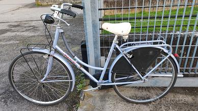 Bici Bianchi classica da donna con ruote del 26