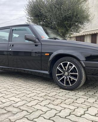 Alfa Romeo 75 2.0 Twin Spark
