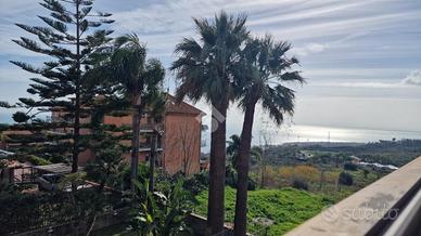 3 LOCALI A ACI CASTELLO