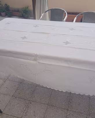 Tovaglia con tovaglioli