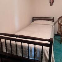 n°2 letti in legno 200x90