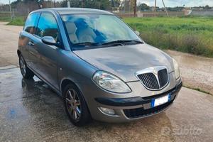 Auto Lancia Y 2° serie perfetto stato (Lecce)