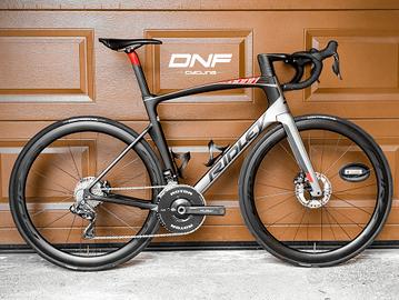 RIDLEY NOAH FAST ULTEGRA Di2 ⚫ M (56) 🔴