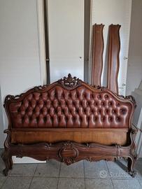 Letto legno intagliato e cuoio