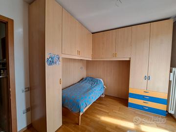 Armadio a ponte per camera 