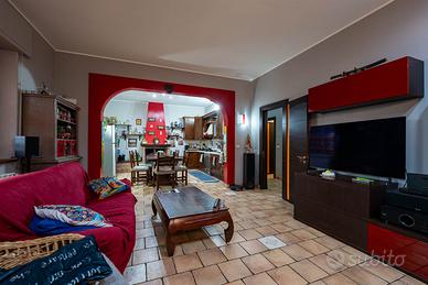 Rif.lu334| appartamento ind. quadrilocale