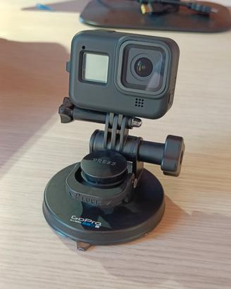 HERO 8 + Ventosa e accessori