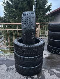 4 gomme invernali 205/45/17 2 pirelli 2 hankook