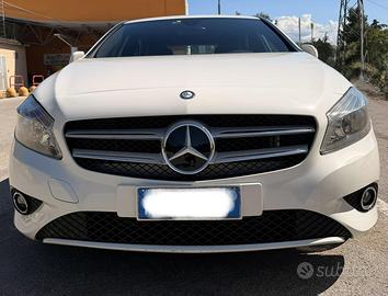 Mercedes Classe A - W176 - 180d Auto Sport (2015)