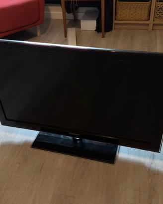 TV Samsung 40 pollici con accessori e soundbar