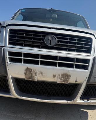 Paraurti anteriore fiat DOBLO anno 2009