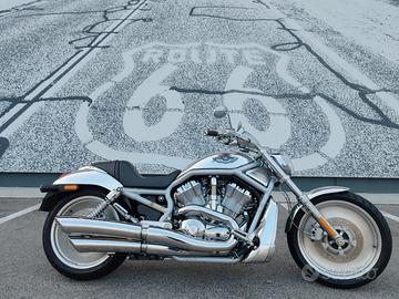 Harley-davidson V-Rod 100 °Anniversary