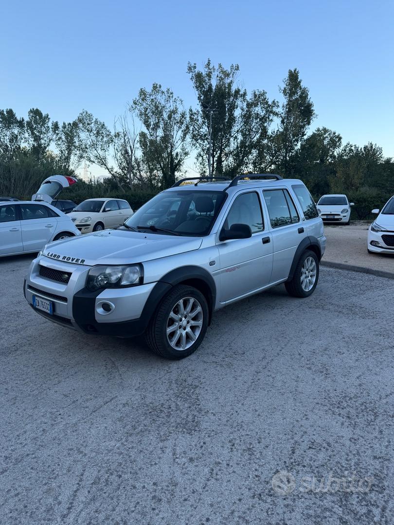 Land Rover Freelander 2004 photo 2