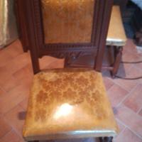 Tavolo e sedie a corredo