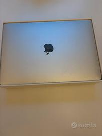 MacBook Air M1 13” 8GB 256GB - 151 cicli
