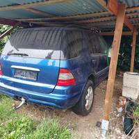 Motore 8 cilindri (ML 400) W163)