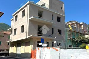 2 LOCALI A TOIRANO