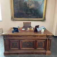 Scrivania con seduta