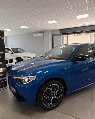 Stelvio 2.0 Turbo 280 Q4 Veloce 2022 km 104000