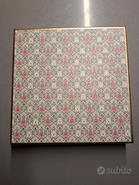 Scatola quadrata stile liberty