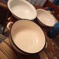 salsiere antichi in ferro smalto 